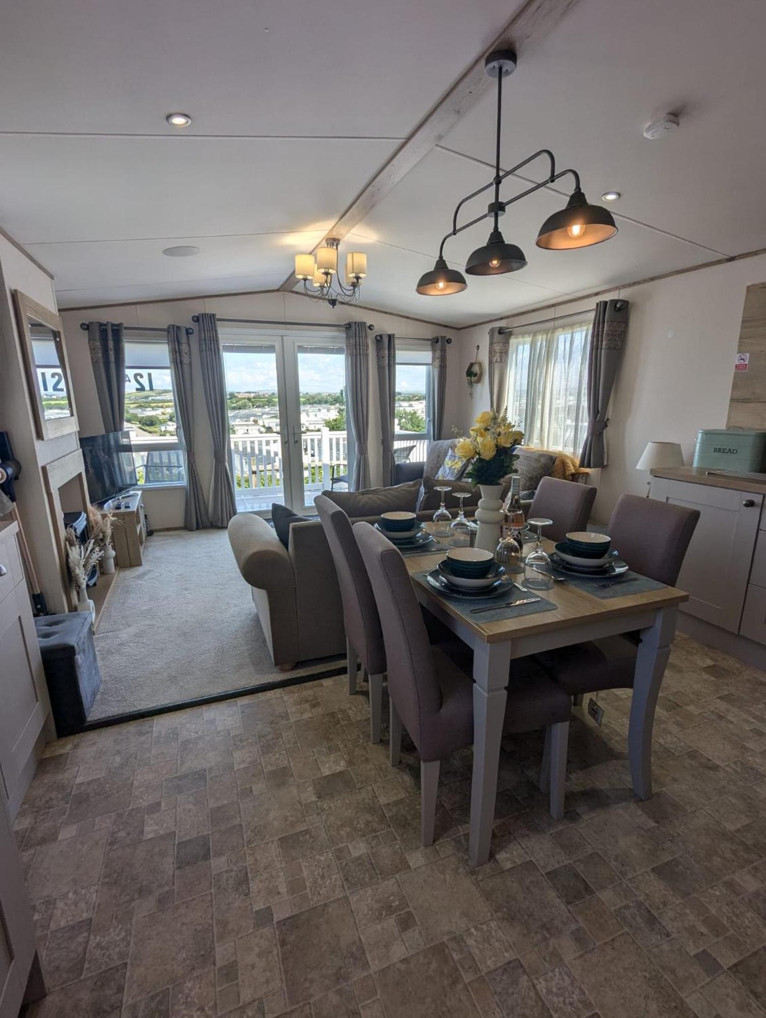 Stunning Caravan With Panoramic Views Weymouth Littlesea Haven Wyke Regis Kültér fotó